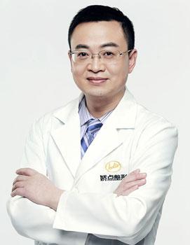 成都罗通贵的项目价格、擅长风格和个人简介是什么？