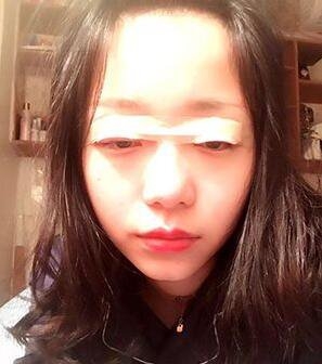 有多厉害?去找张冰洁医生做眼项目的,做完就被自己给迷住了