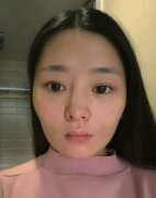 傲娇女王秒变小绵羊，全是靠这v脸撑起来的