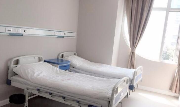 上海万众整形医院的情况？价格、医生团队和案例展示