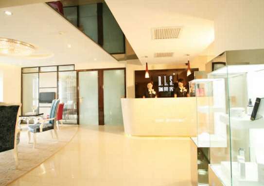 北京瑞丽舍整形医院的情况?价格、医院团队和案例展示