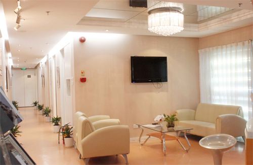 在初美医疗美容医院进行了面部吸脂，终于让我摆脱掉了大脸猫