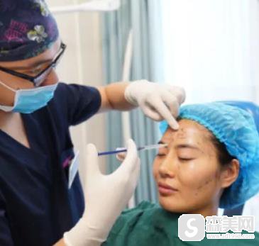 华西玻尿酸填充价格贵不贵?整形科恢复图浏览