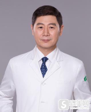 上海华美医疗美容医院隆鼻果和大家分享一下!医生信息,术后对比图