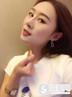 复合彩光治疗究竟是做什么的？附彩光嫩肤案例