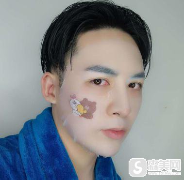 根据明星丁一宇整容前后对比照,找到了福州华美进行隆鼻