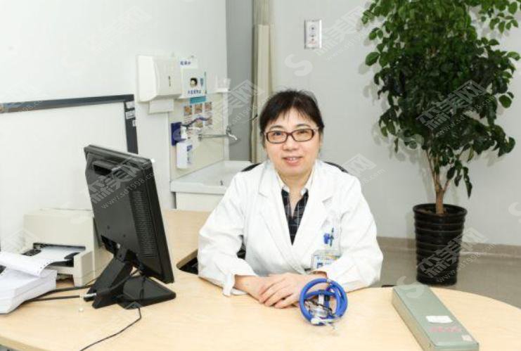 王珏整形医生专业吗？附王珏医生个人介绍及祛痘案例分享