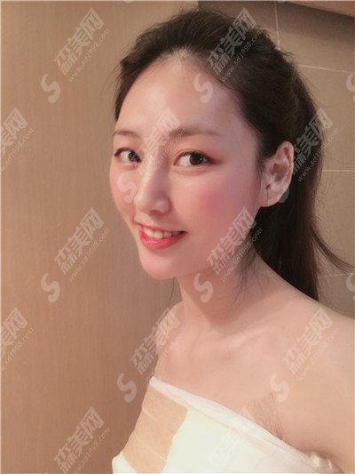 深圳北大的整形价目表2021,隆胸怎么样?内附较新隆胸价目表