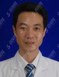 湘雅附一激光科祛斑真人实例！雷少格、范鹏举哪个医生技术更好更佳！一起来看！