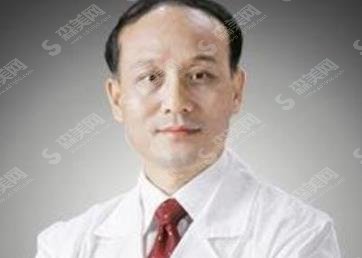 上海九院隆鼻哪个医生比较好？医生大全汇总及简介