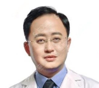 重庆隆鼻医生推荐,隆鼻专家2021汇总,总有一个会满意!