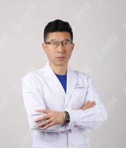 国内吸脂较的医生有哪些?吸脂医生简介,减肥前必看!