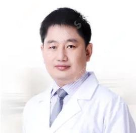 福州海峡医院怎么样？双眼皮闻名当地，李丽强医生的技术叹为观止！